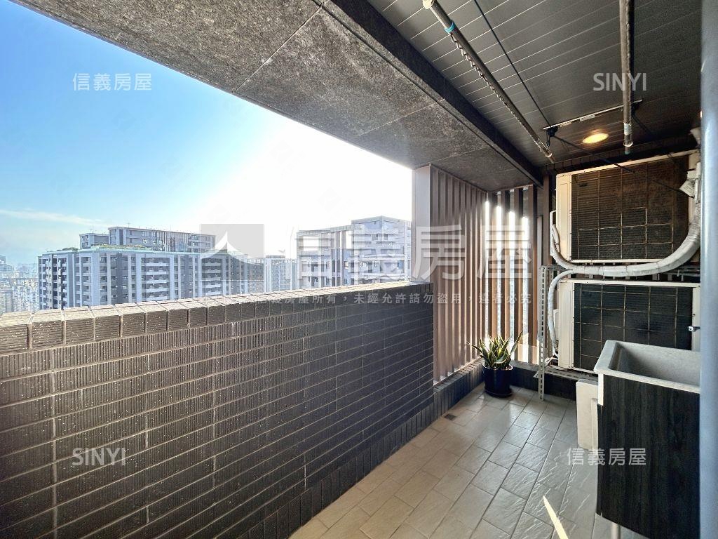 峰盛帝王戶三房車位房屋室內格局與周邊環境