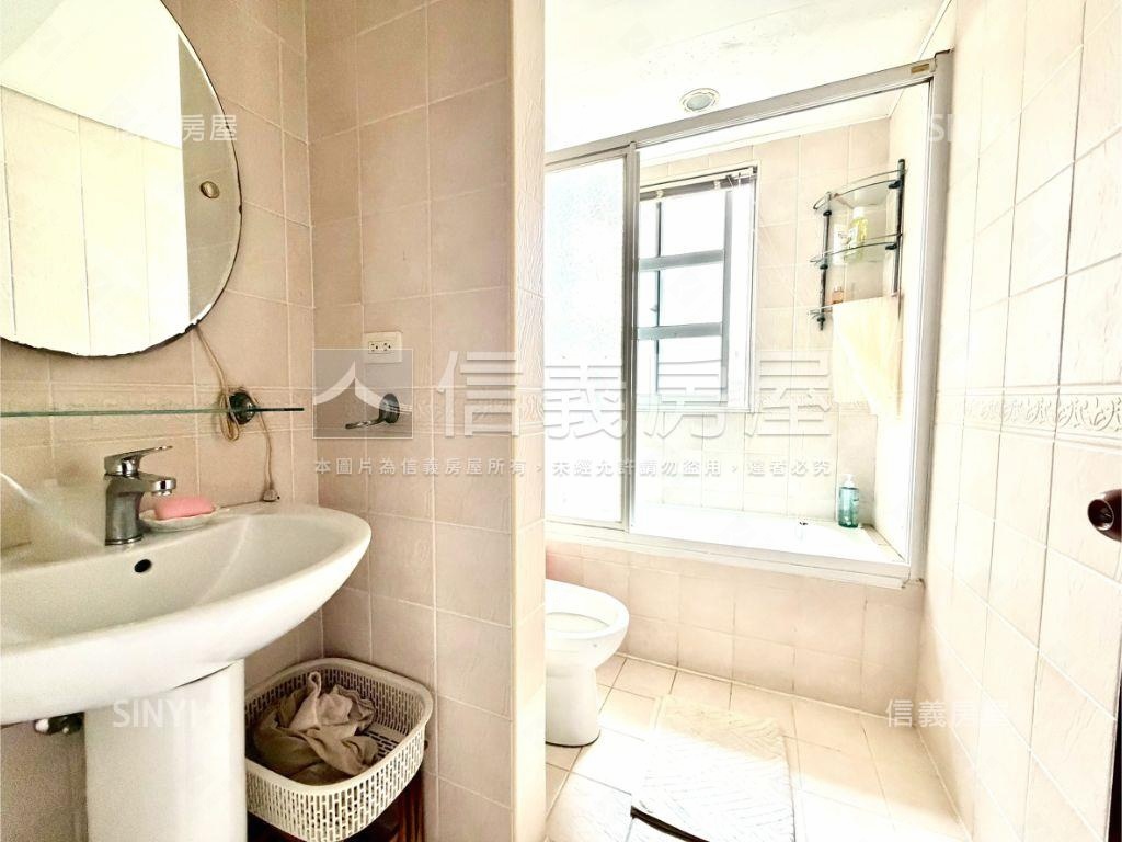 近明德站稀有四房附車位房屋室內格局與周邊環境