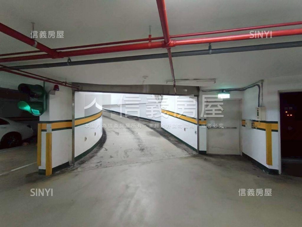 近明德站稀有四房附車位房屋室內格局與周邊環境