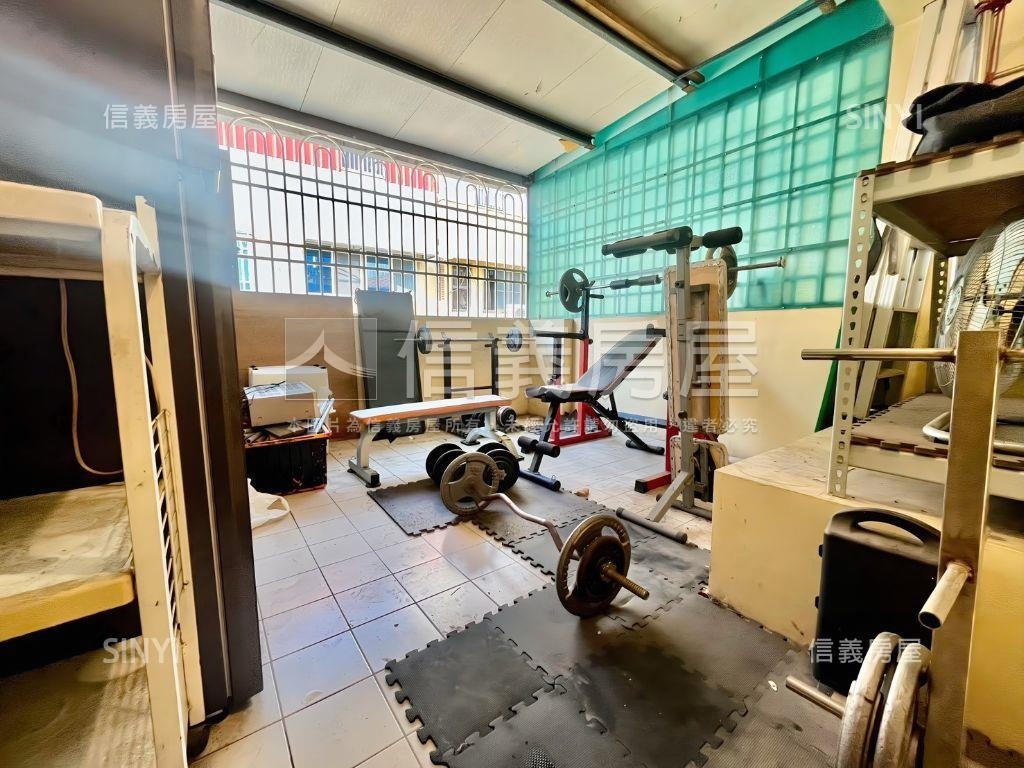楠梓北昌正街低總價透天房屋室內格局與周邊環境