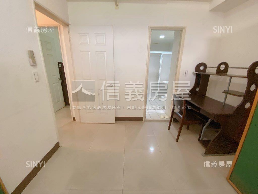 中國醫三房面球場房屋室內格局與周邊環境