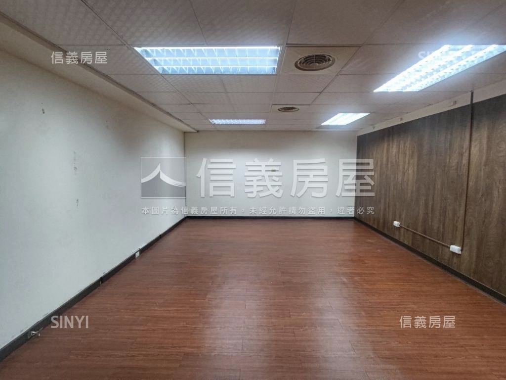 捷運橘線Ｏ９京城財經商辦房屋室內格局與周邊環境