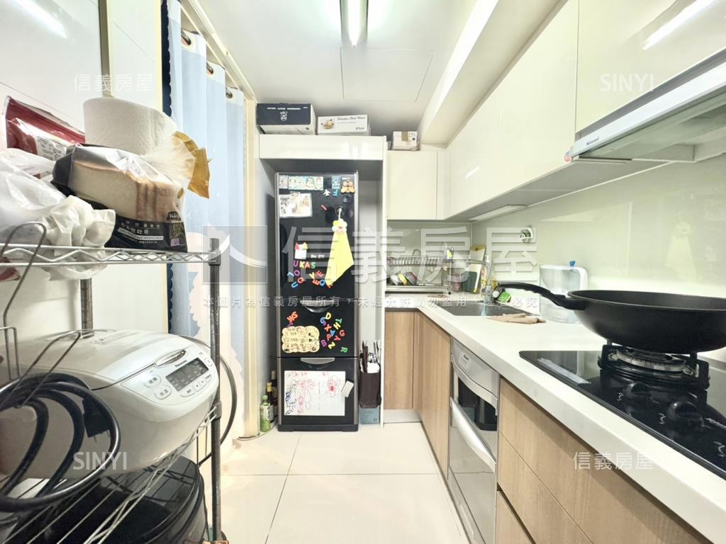 強北屯三房雙衛浴開窗房屋室內格局與周邊環境