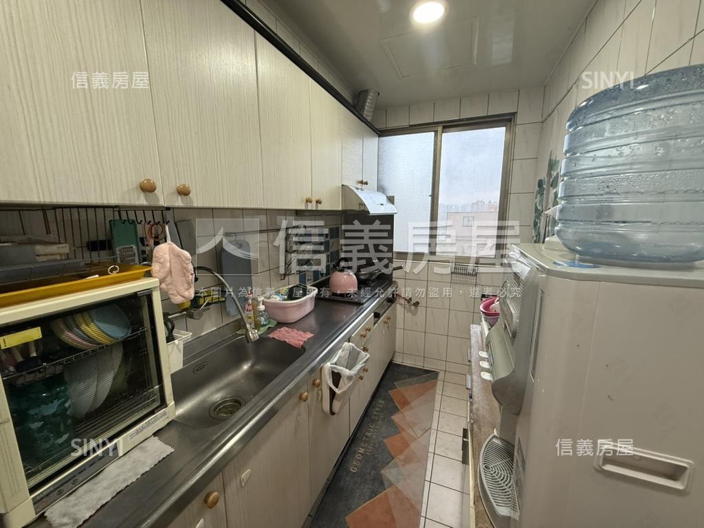 雙衛浴開窗★溫馨三房房屋室內格局與周邊環境