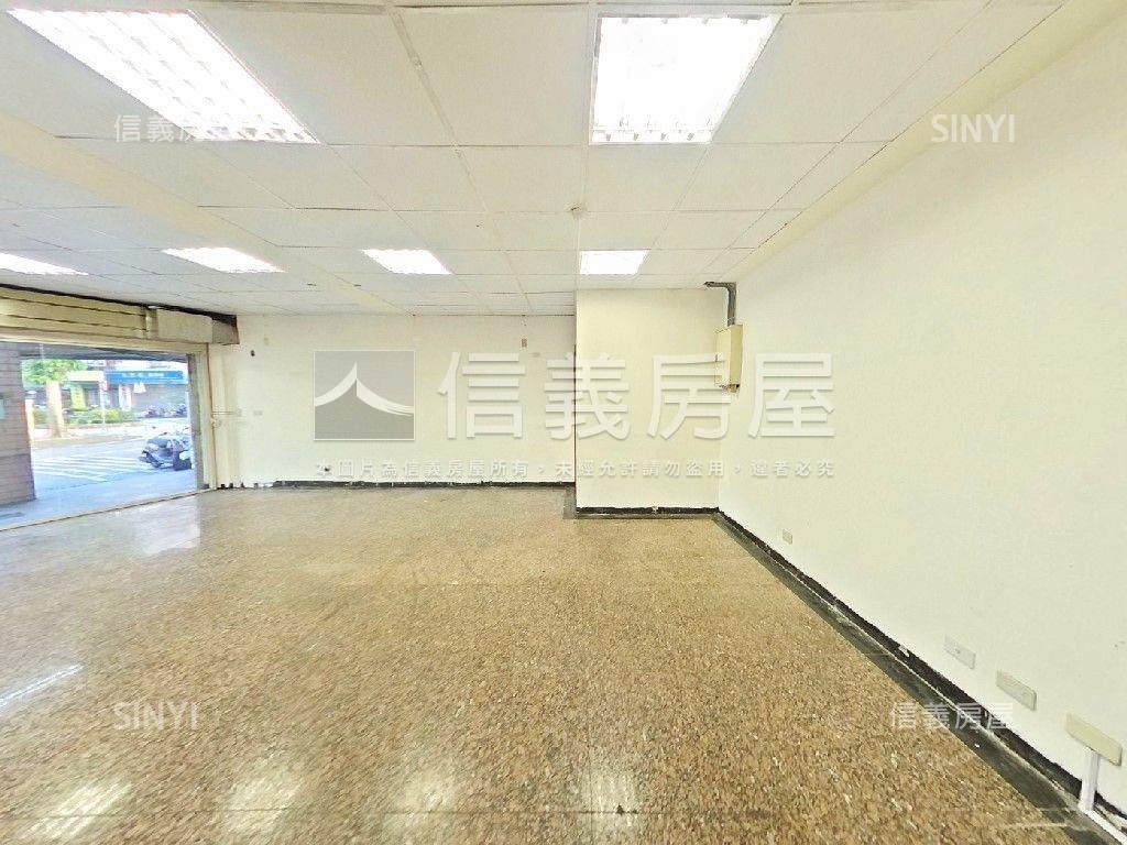 哇！建安黃金文武店面房屋室內格局與周邊環境