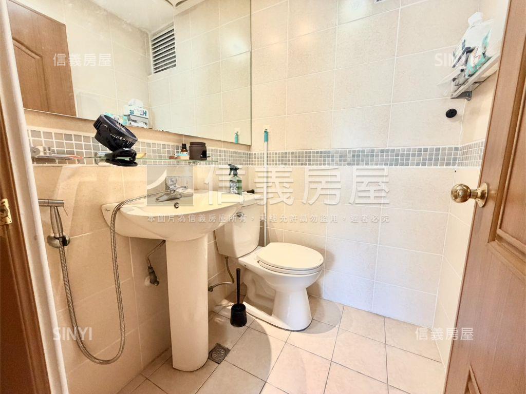 區公所捷運採光美屋房屋室內格局與周邊環境
