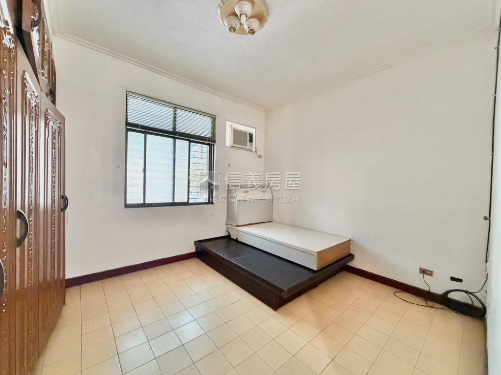 崇光新村．稀有一樓房屋室內格局與周邊環境