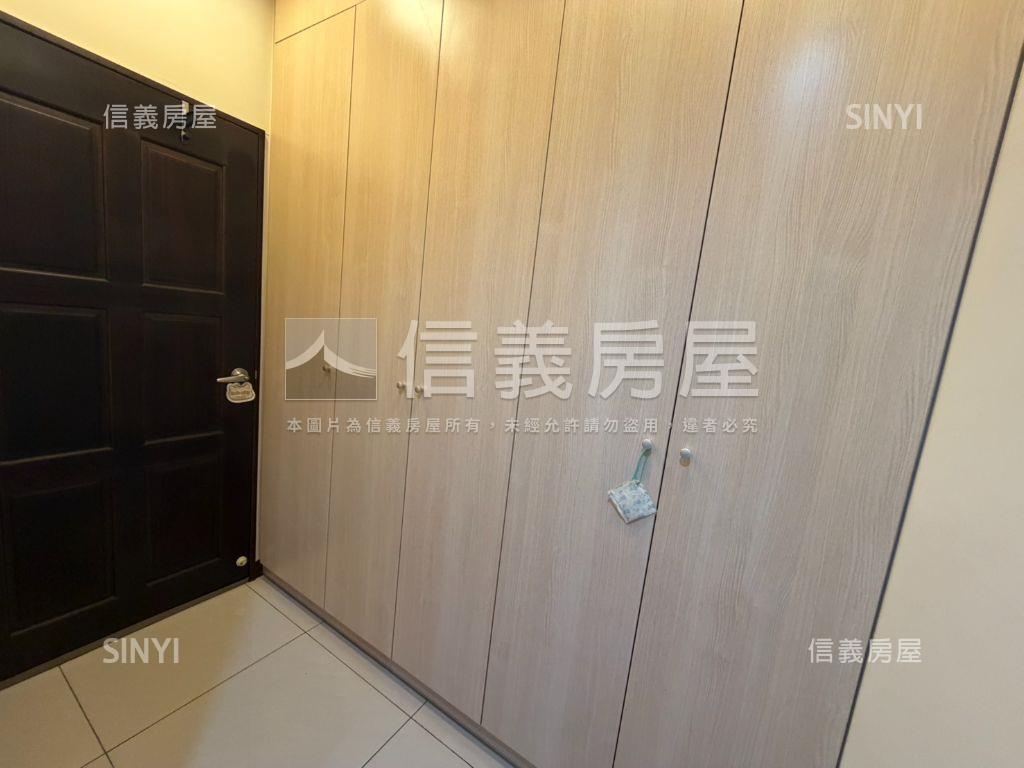 鴻築吾江三房平面車位房屋室內格局與周邊環境