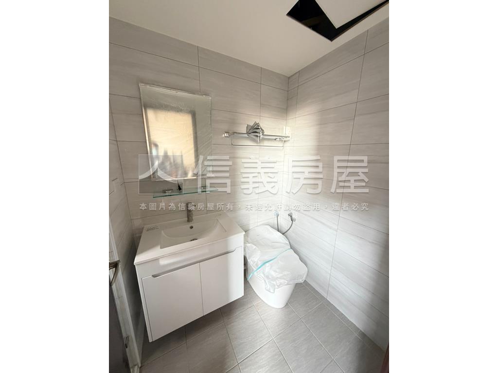 １２淳三房平車露台戶房屋室內格局與周邊環境