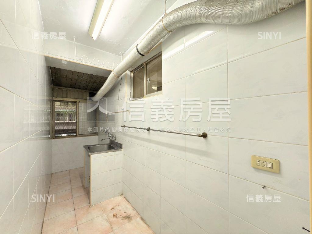 【精選】近植物園電梯３房房屋室內格局與周邊環境