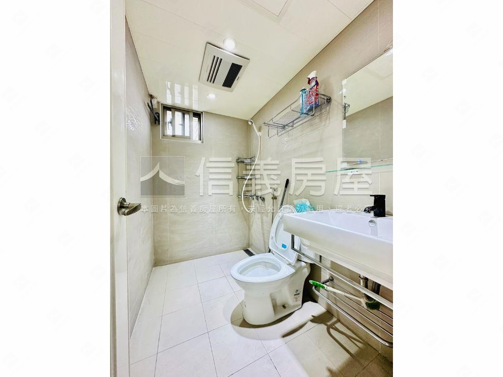 中和環球★兩房電梯景觀宅房屋室內格局與周邊環境