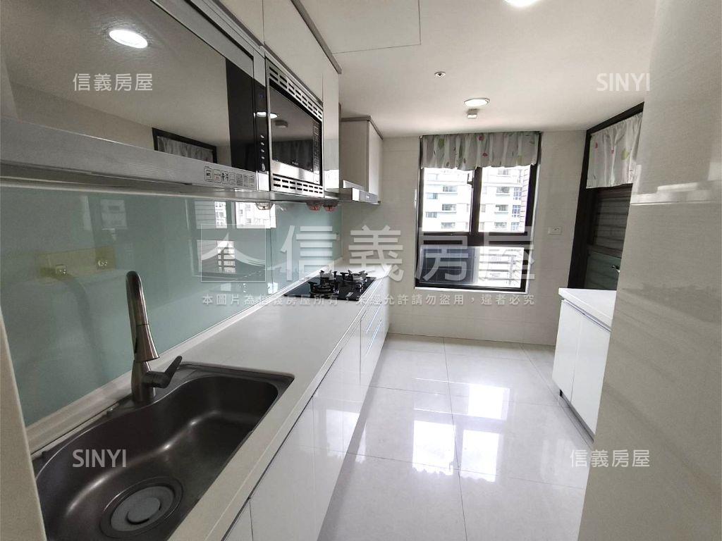 新都苑邊間三房＋平面車位房屋室內格局與周邊環境