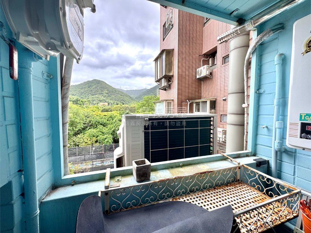 電梯一房即刻入住房屋室內格局與周邊環境