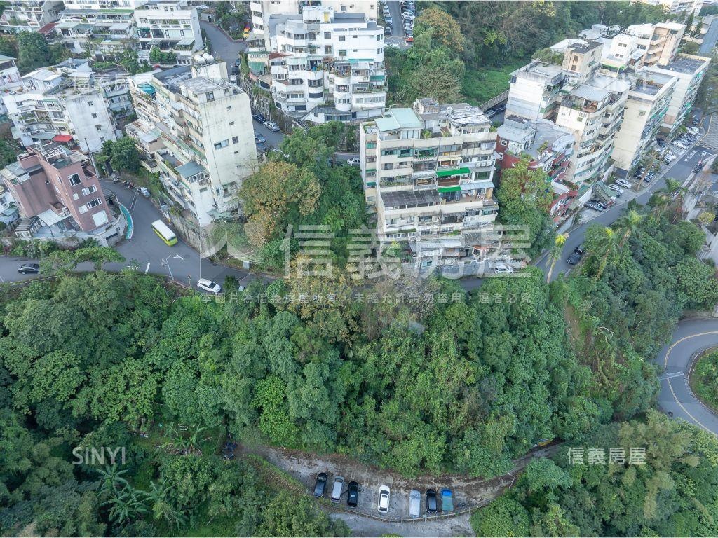 台北市信義區整筆土地房屋室內格局與周邊環境