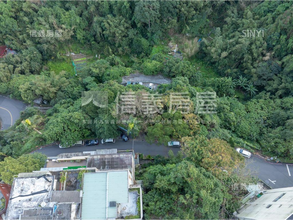 台北市信義區整筆土地房屋室內格局與周邊環境