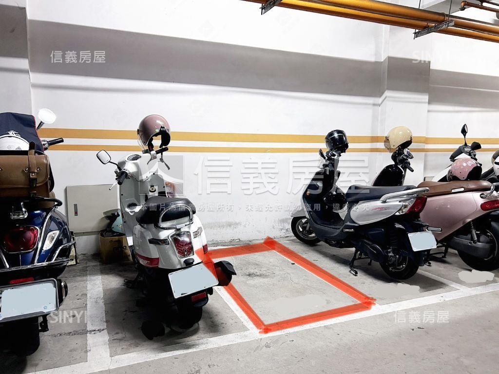 屋況佳⭐凹子底三房平車房屋室內格局與周邊環境