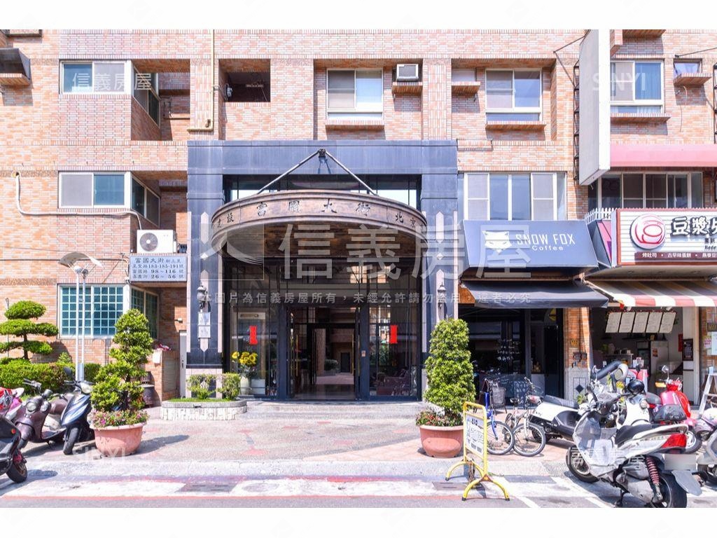 屋況佳⭐凹子底三房平車房屋室內格局與周邊環境
