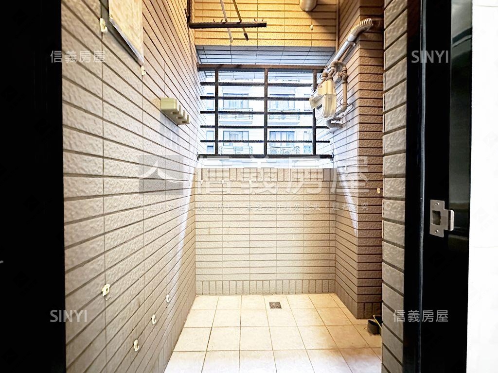 ［專任］閱讀城市兩房平車房屋室內格局與周邊環境