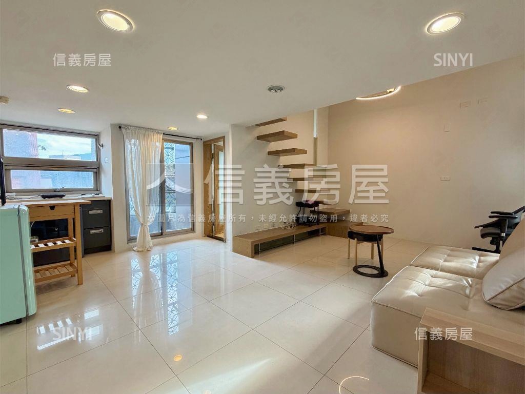 世貿Ｖ１後棟雙面採光屋房屋室內格局與周邊環境