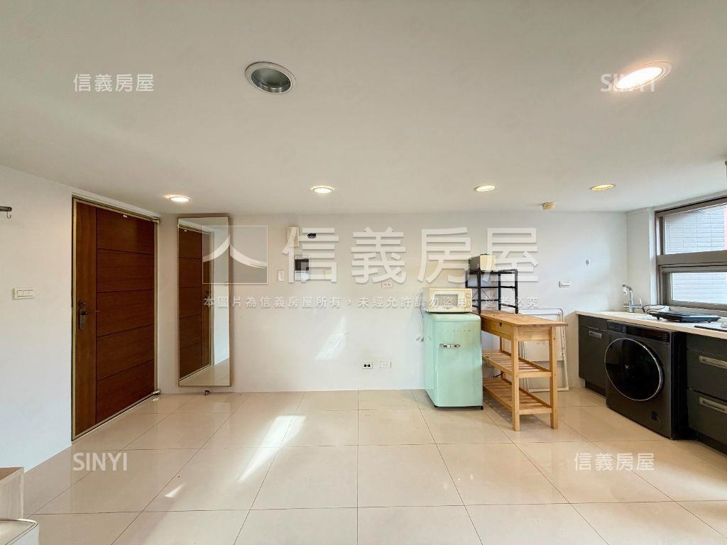 世貿Ｖ１後棟雙面採光屋房屋室內格局與周邊環境