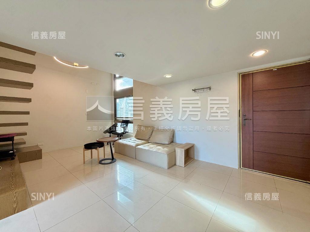 世貿Ｖ１後棟雙面採光屋房屋室內格局與周邊環境