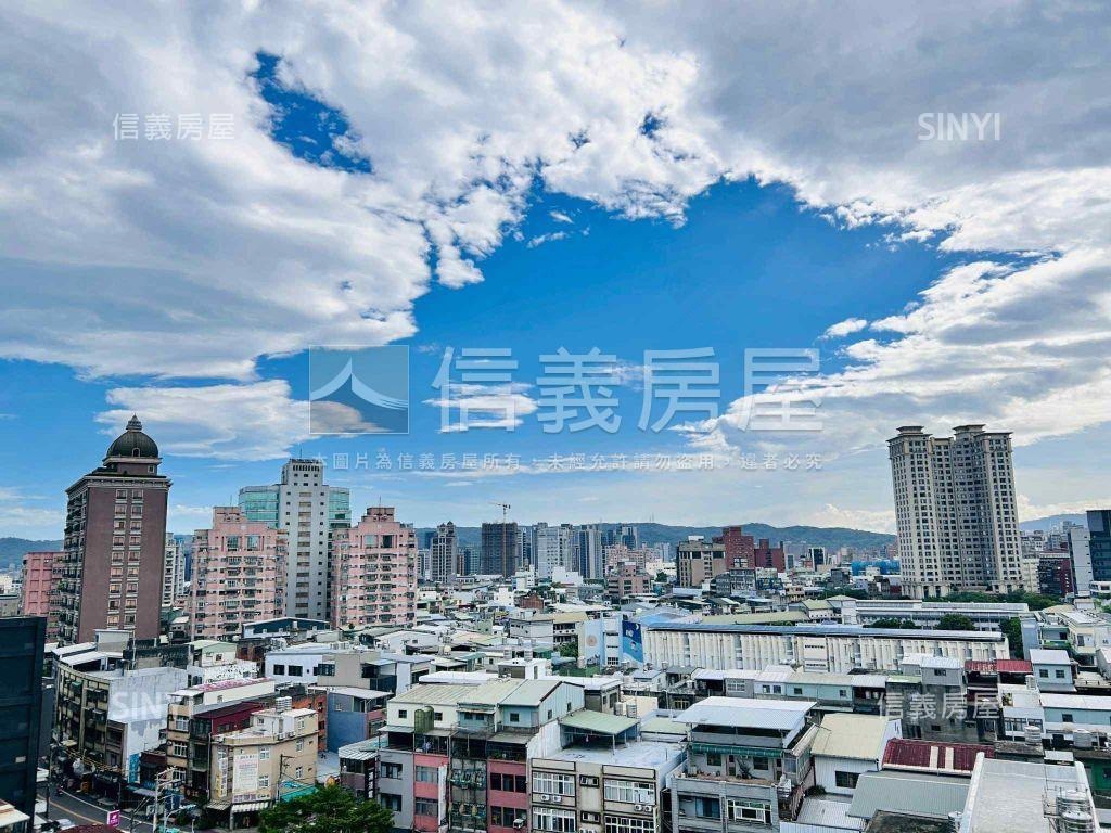 中路縣府敦品景觀三房車位房屋室內格局與周邊環境