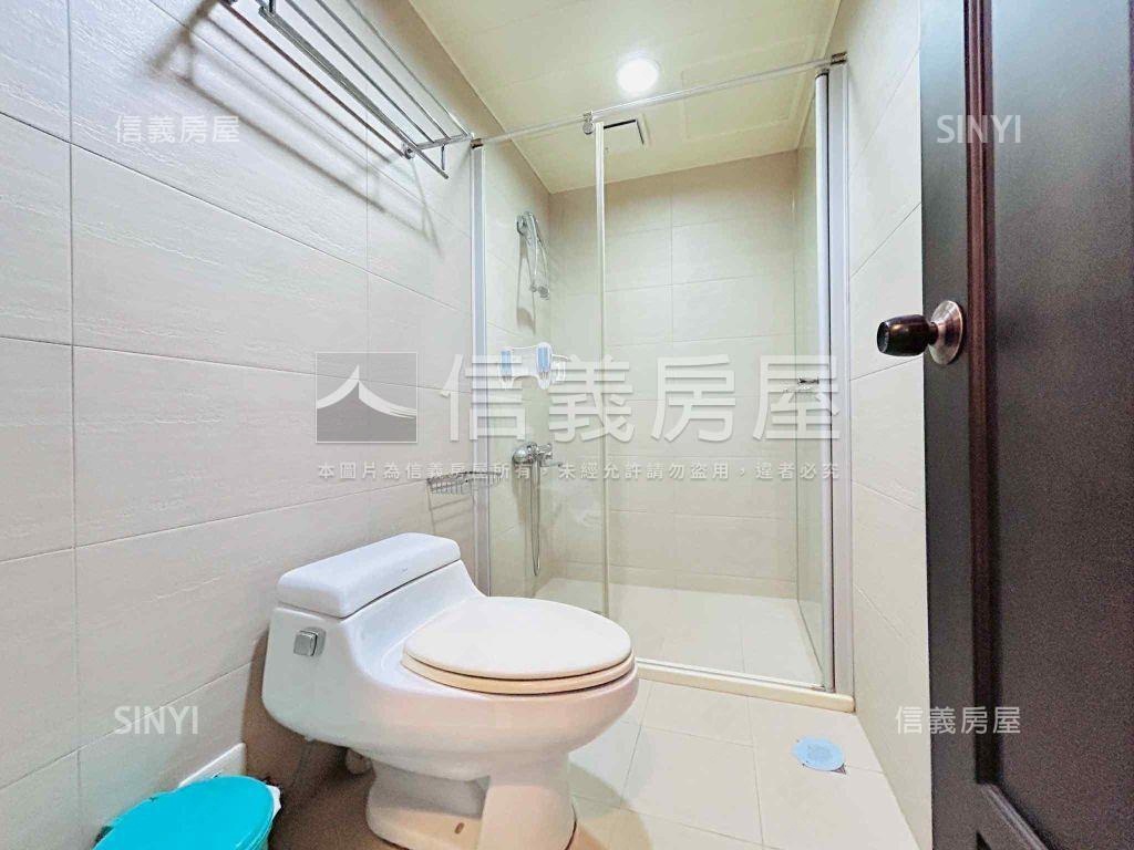 中路縣府敦品景觀三房車位房屋室內格局與周邊環境