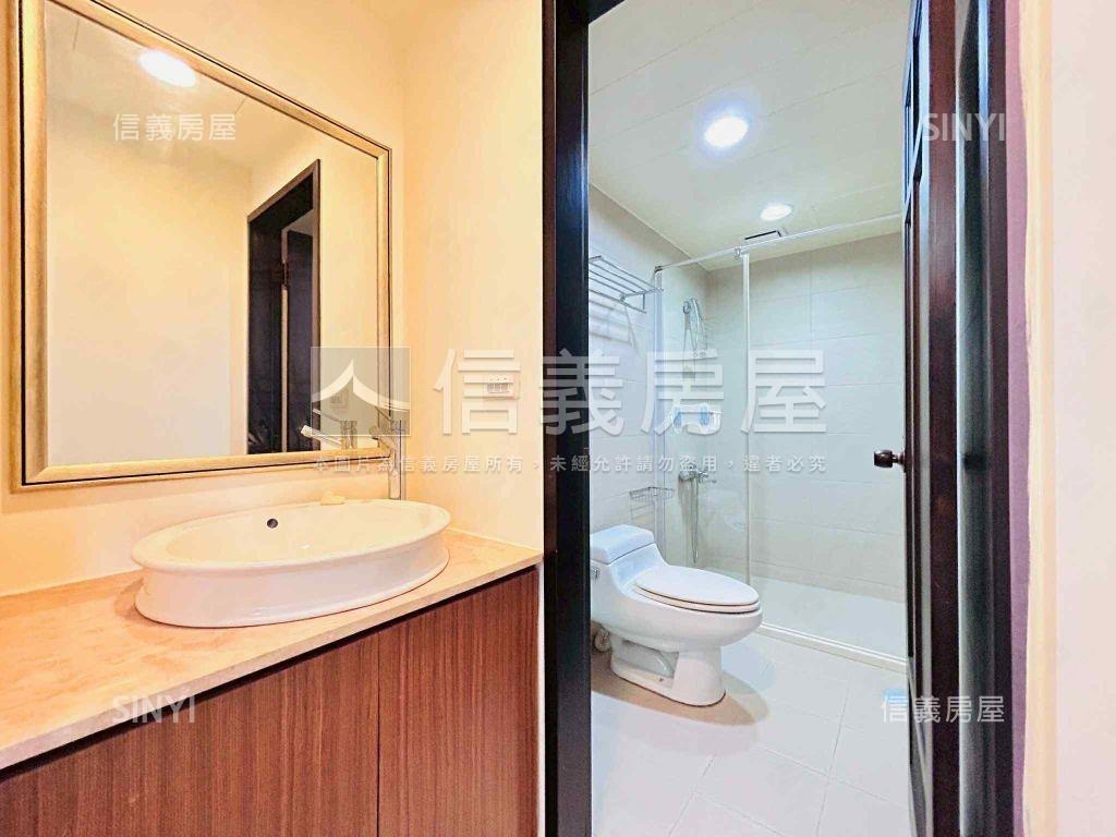 中路縣府敦品景觀三房車位房屋室內格局與周邊環境