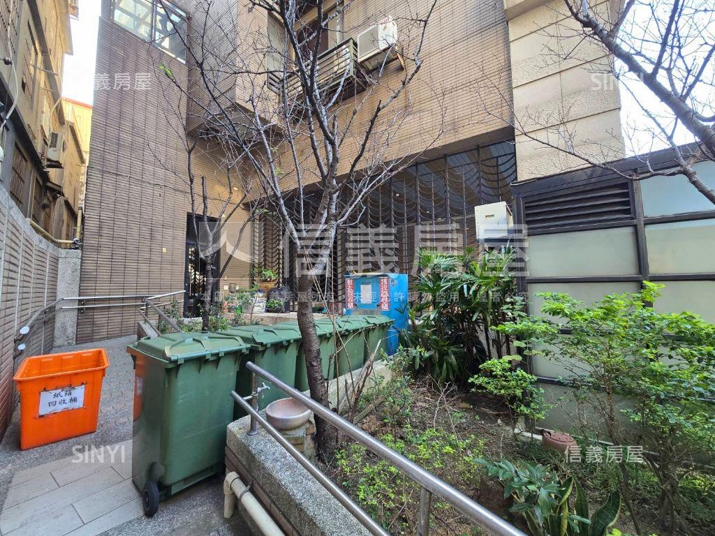 中路縣府敦品景觀三房車位房屋室內格局與周邊環境