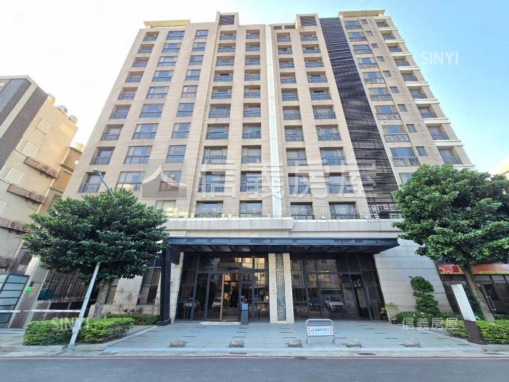 中路縣府敦品景觀三房車位房屋室內格局與周邊環境