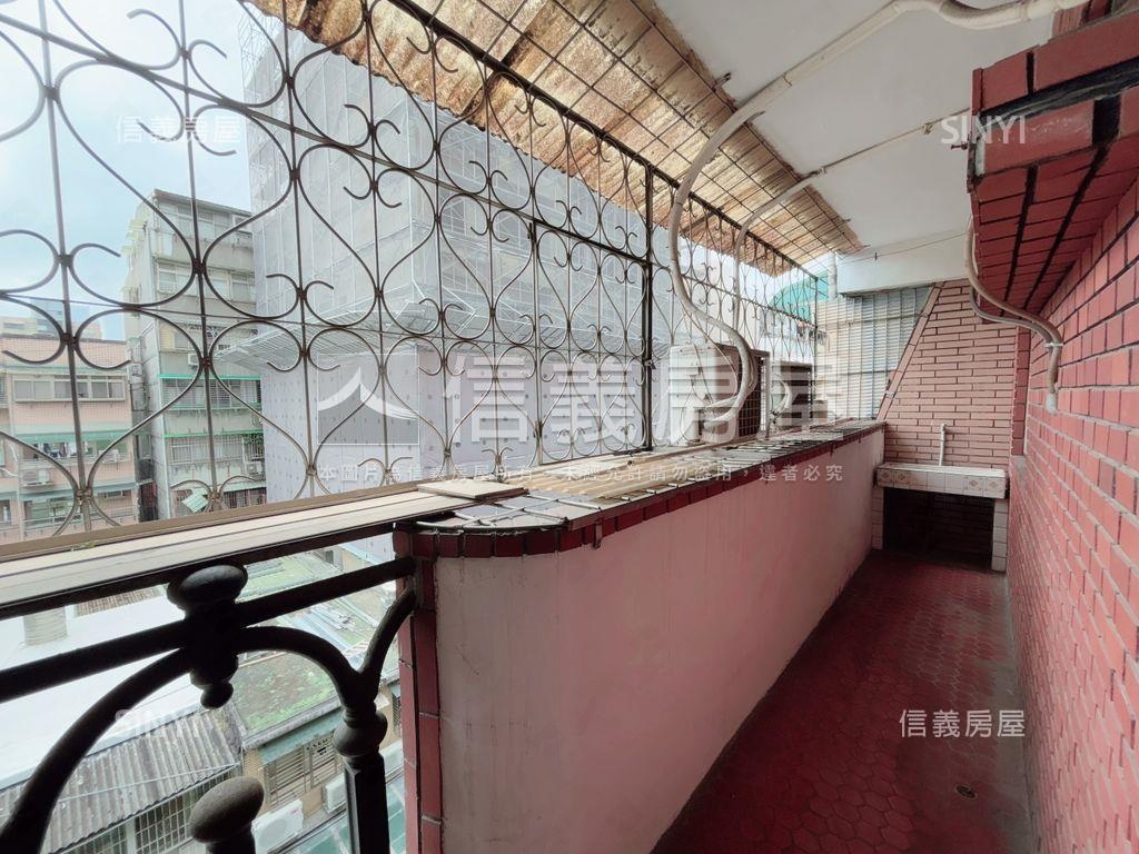 三民捷運雙併電梯三房房屋室內格局與周邊環境