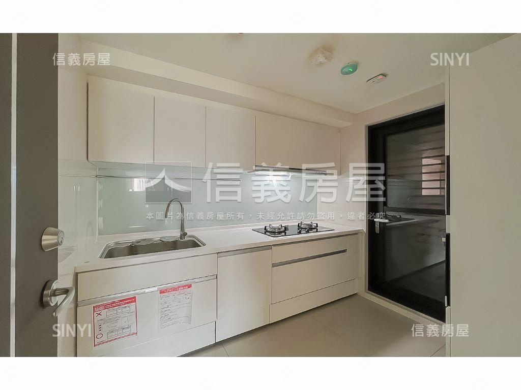 全新沐曦高樓層三房平車房屋室內格局與周邊環境