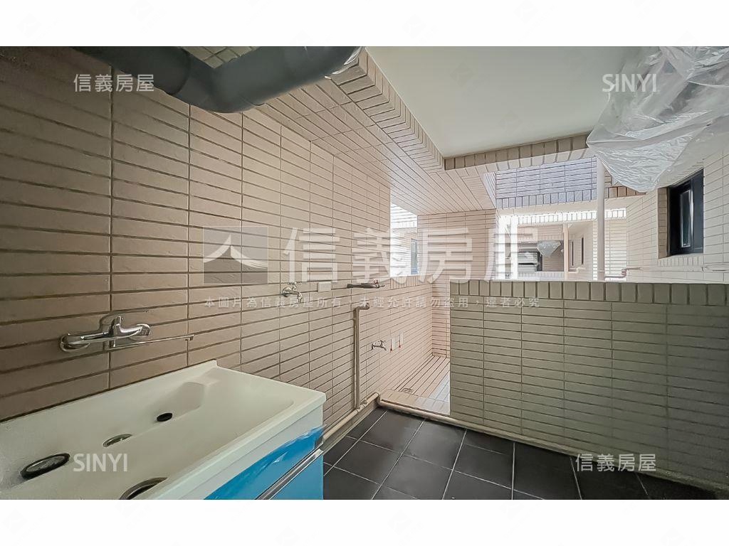 全新沐曦高樓層三房平車房屋室內格局與周邊環境