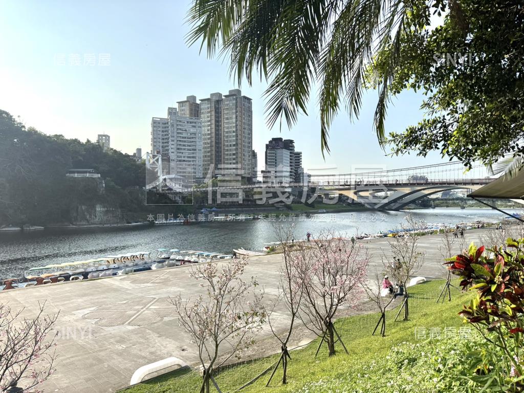 碧潭河濱捷運稀有一樓房屋室內格局與周邊環境