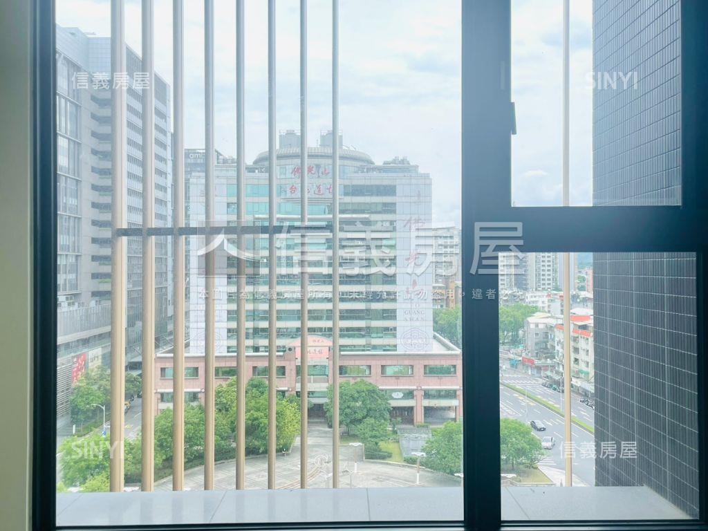 【信松廣場三房加車位】房屋室內格局與周邊環境