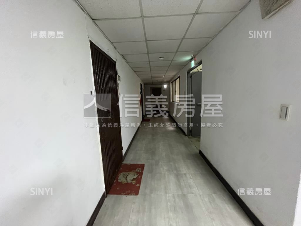 近欣欣晶華熱鬧收租套房房屋室內格局與周邊環境