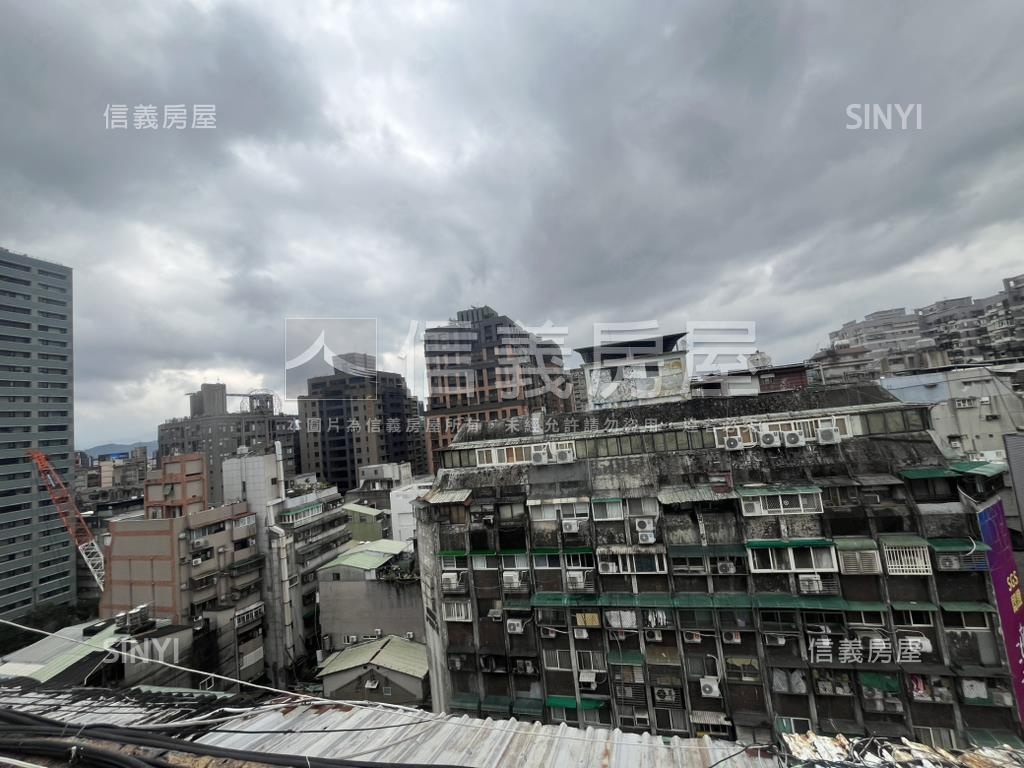 近欣欣晶華熱鬧收租套房房屋室內格局與周邊環境