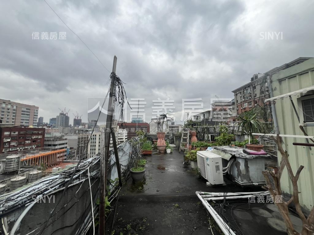 近欣欣晶華熱鬧收租套房房屋室內格局與周邊環境