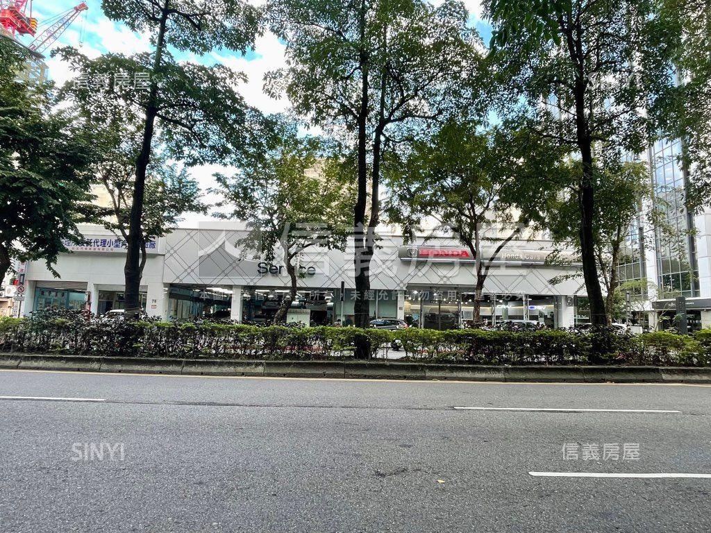 正光復北路人潮金店面房屋室內格局與周邊環境