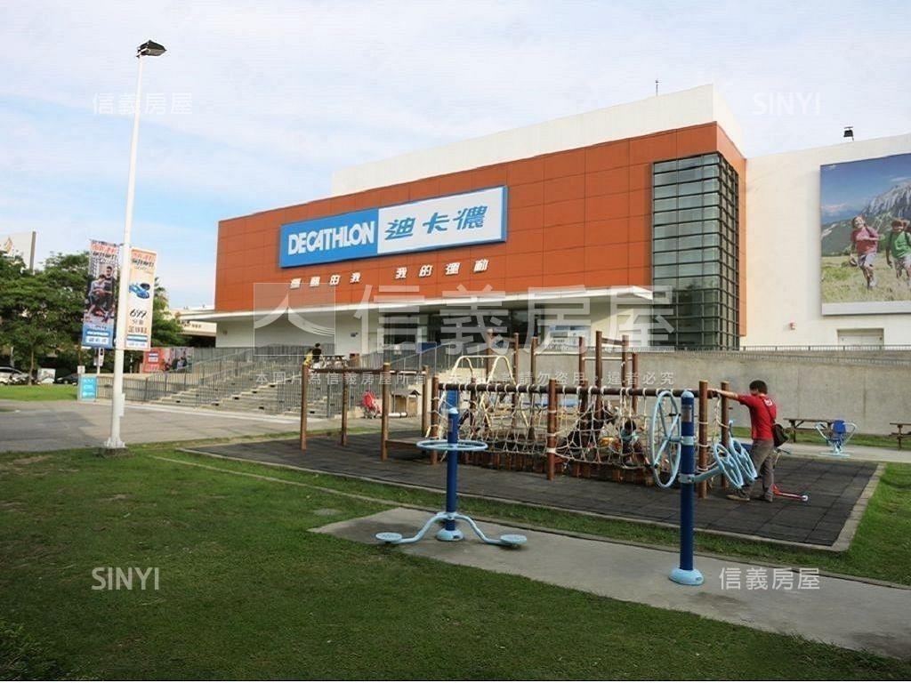 近忠孝夜市三樓美寓房屋室內格局與周邊環境