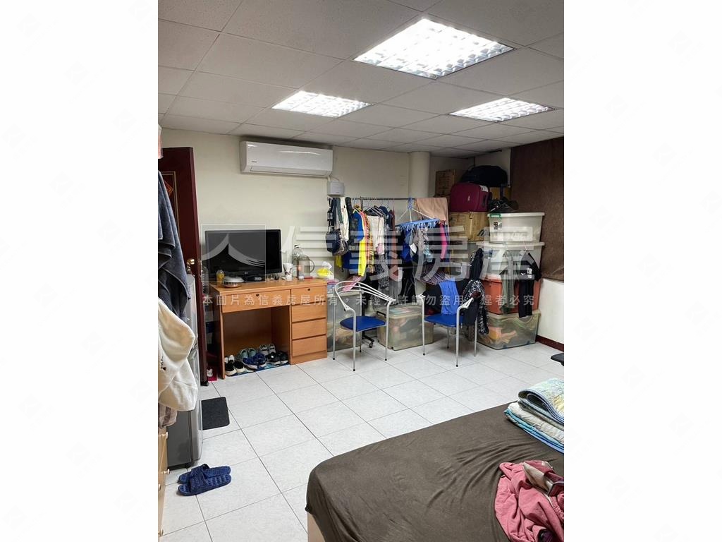 面公園二樓美寓房屋室內格局與周邊環境