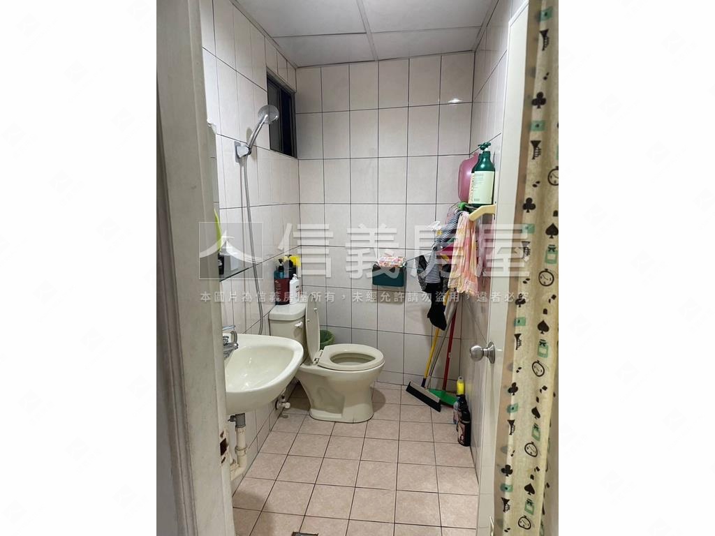 面公園二樓美寓房屋室內格局與周邊環境