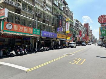 榮星人潮黃金店面