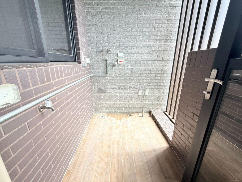 大威均高樓景觀宅房屋室內格局與周邊環境