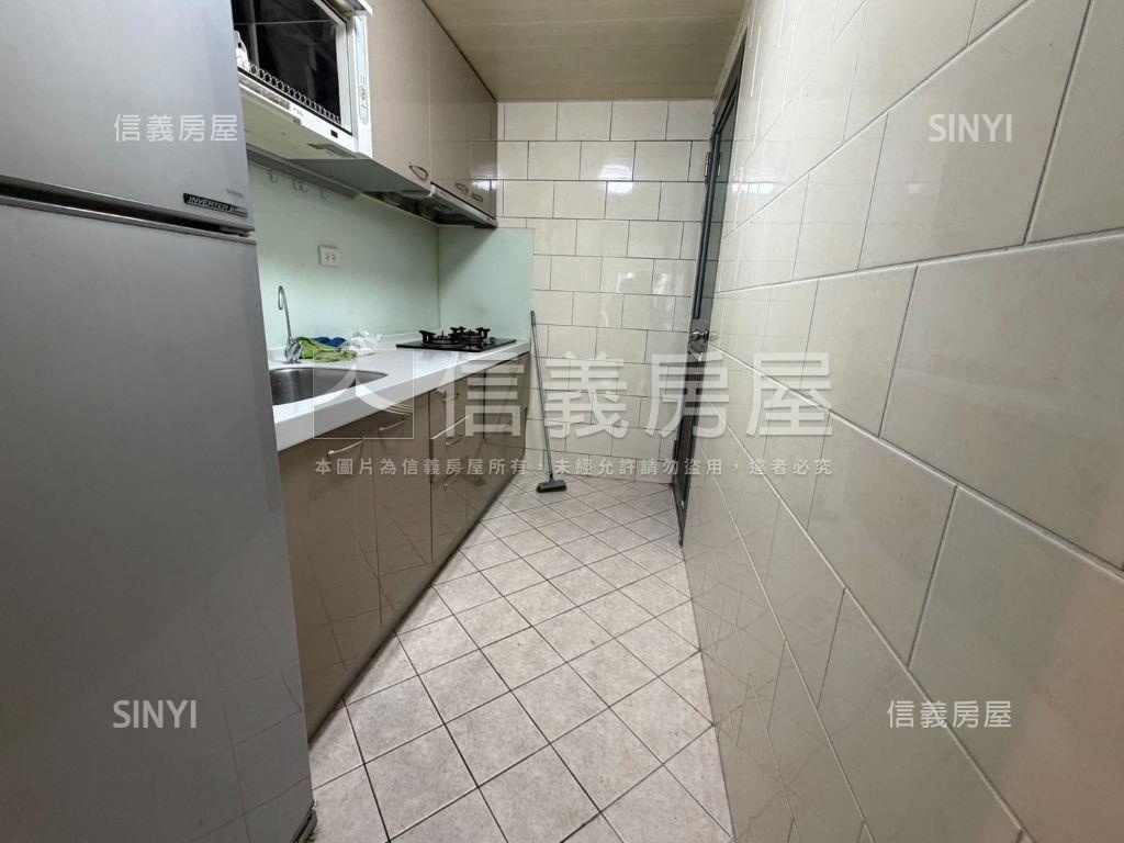 城市之光文化商圈大三房房屋室內格局與周邊環境