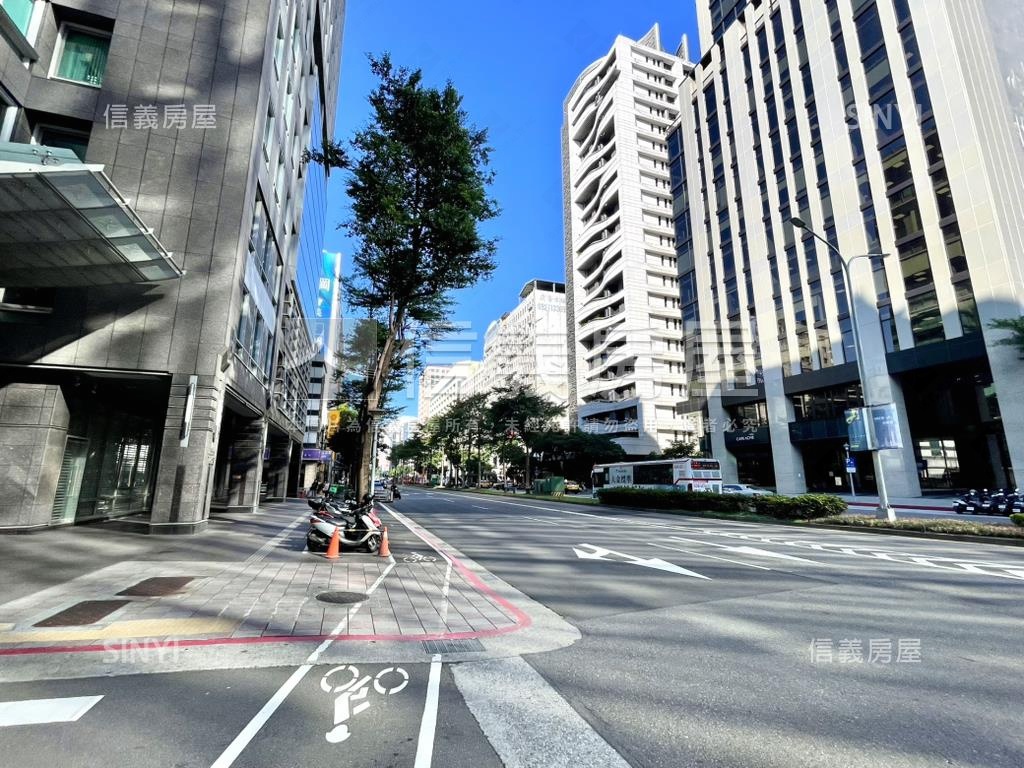 松江長春雙門面店鋪房屋室內格局與周邊環境