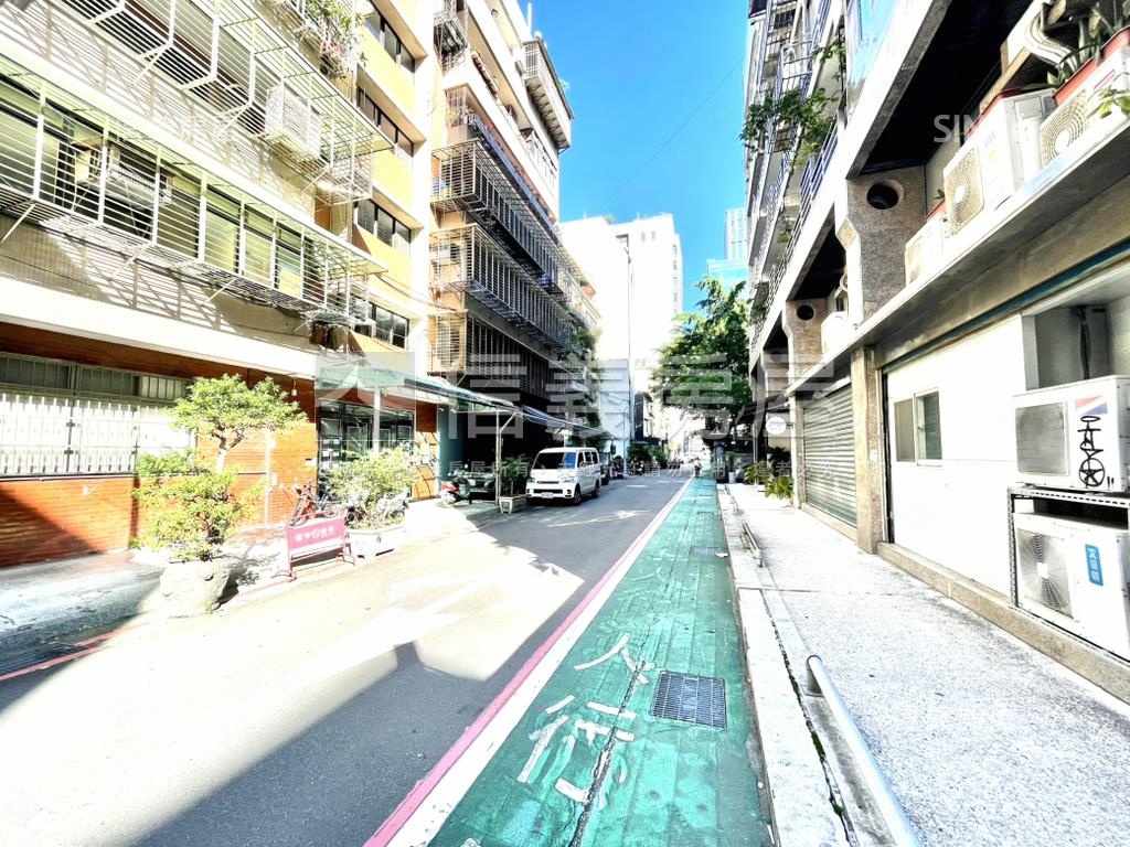 松江長春雙門面店鋪房屋室內格局與周邊環境