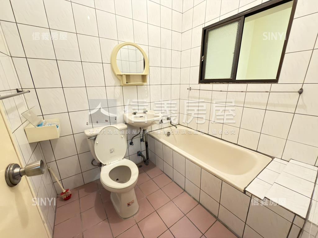 近市府活巷透天屋況佳房屋室內格局與周邊環境