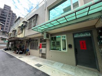 近市府活巷透天屋況佳