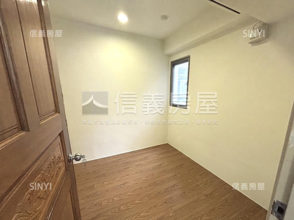 輕軌柔情成家三房房屋室內格局與周邊環境